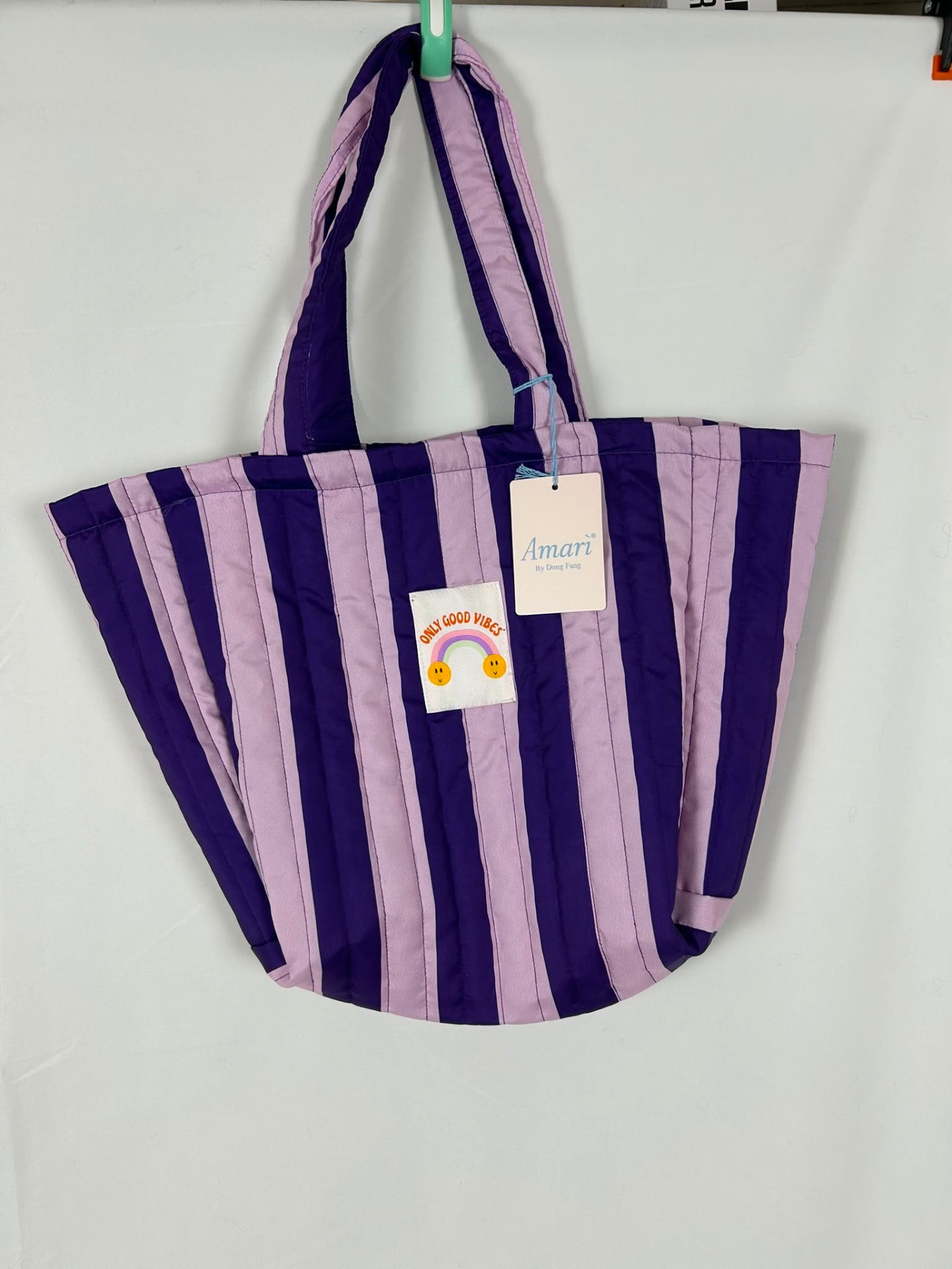 Shopper 'Only Good Vibes' – Lila