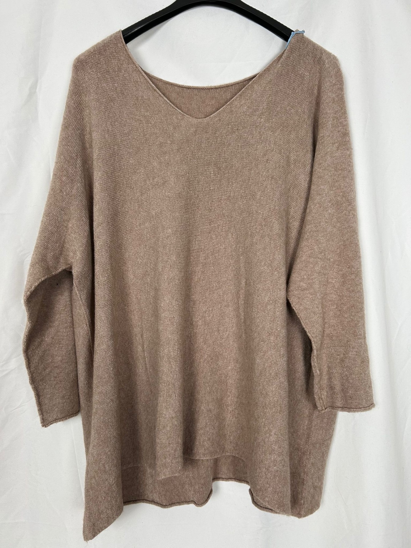 Longpulli 'V-Ausschnitt' – Beige